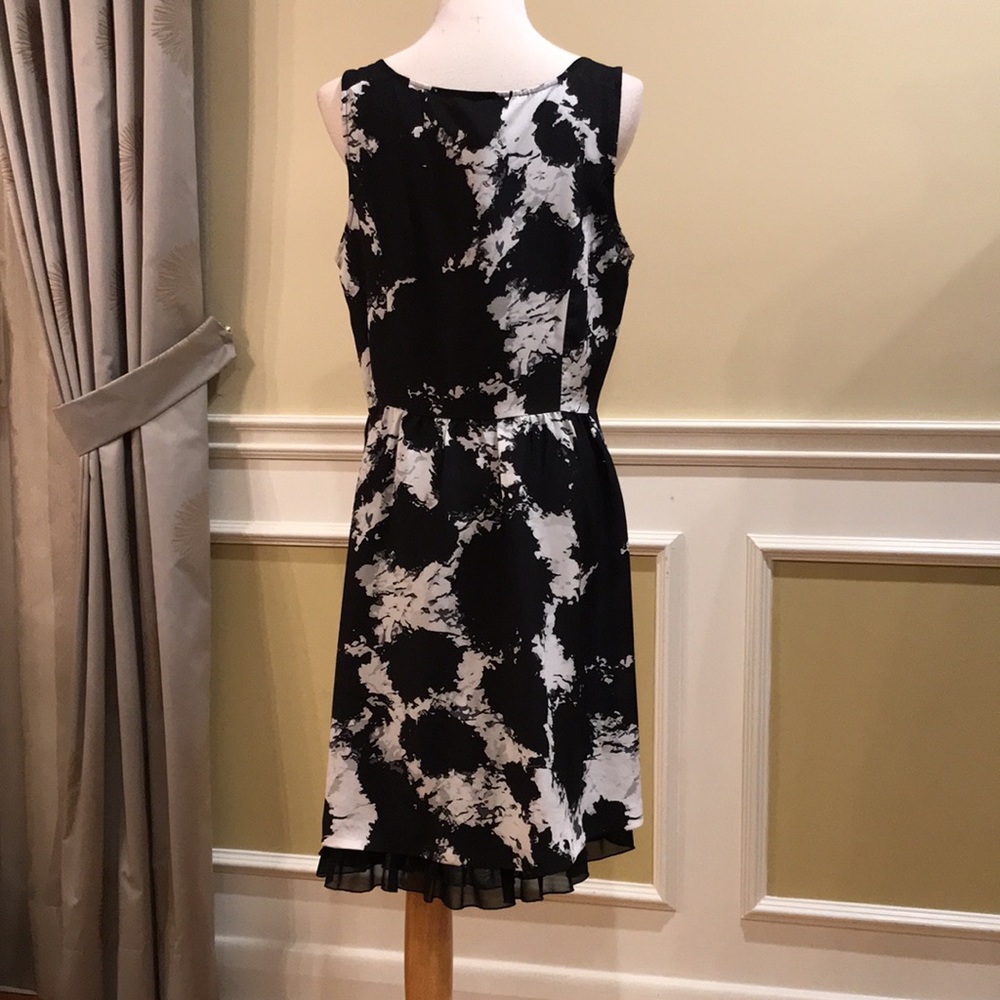 Kenzie Dress - Picture 2 of 7